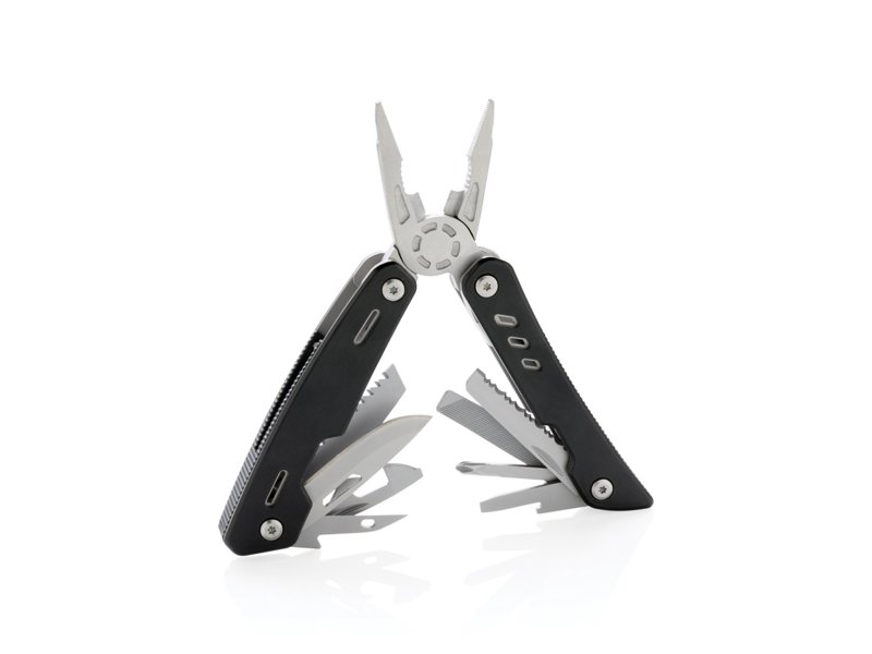 Solid multitool